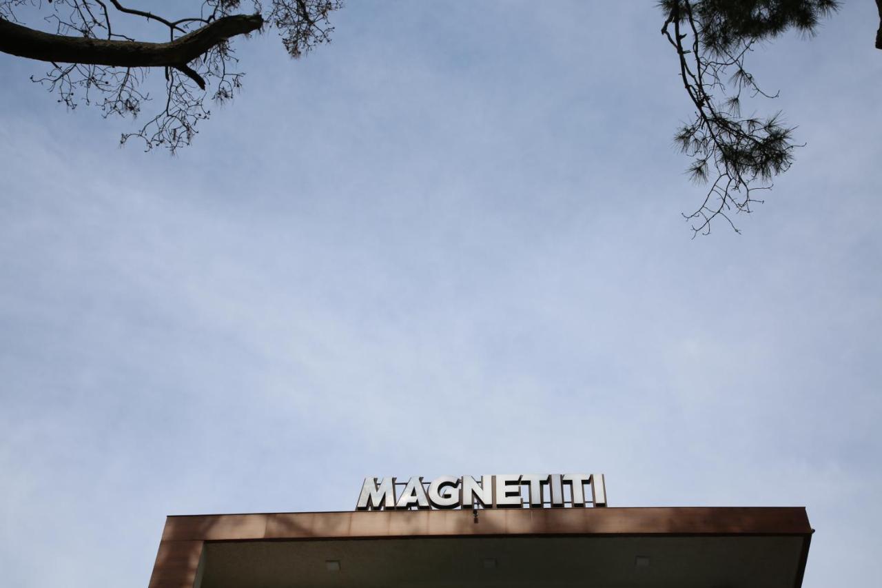 Magnetiti Hotel Ureki Exterior photo